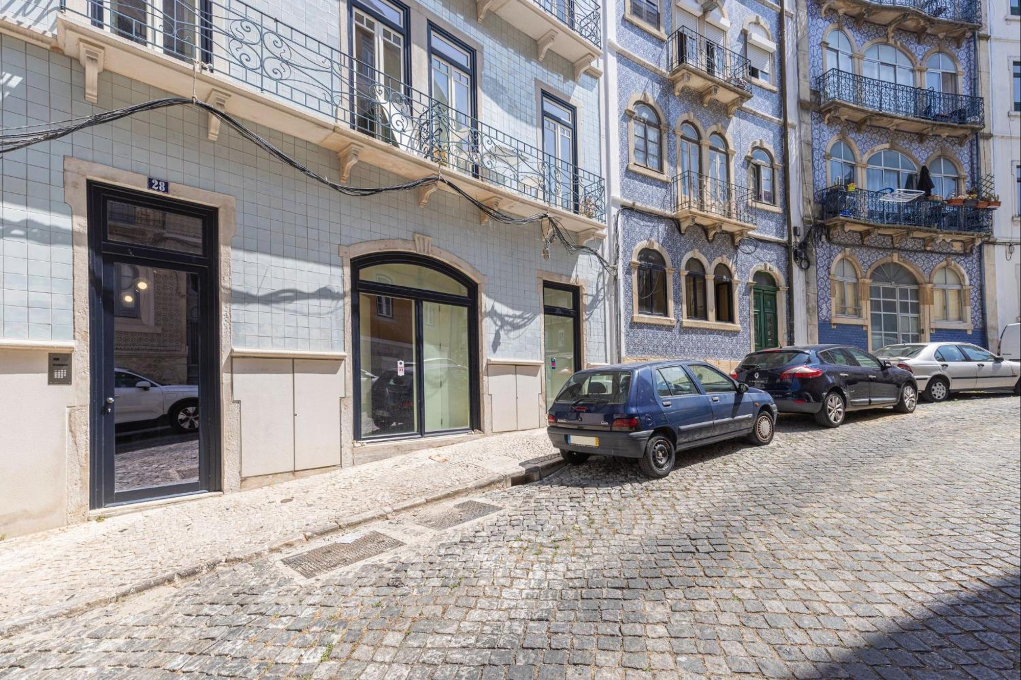 Whome Lisbon's Elite A Stylish & Modern W Patio * Lissabon